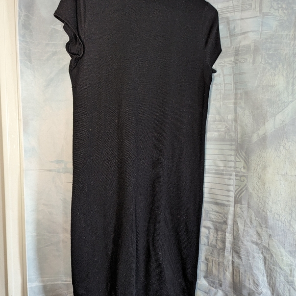 XL Black Cap Sleeve Midi - Picture 2 of 2